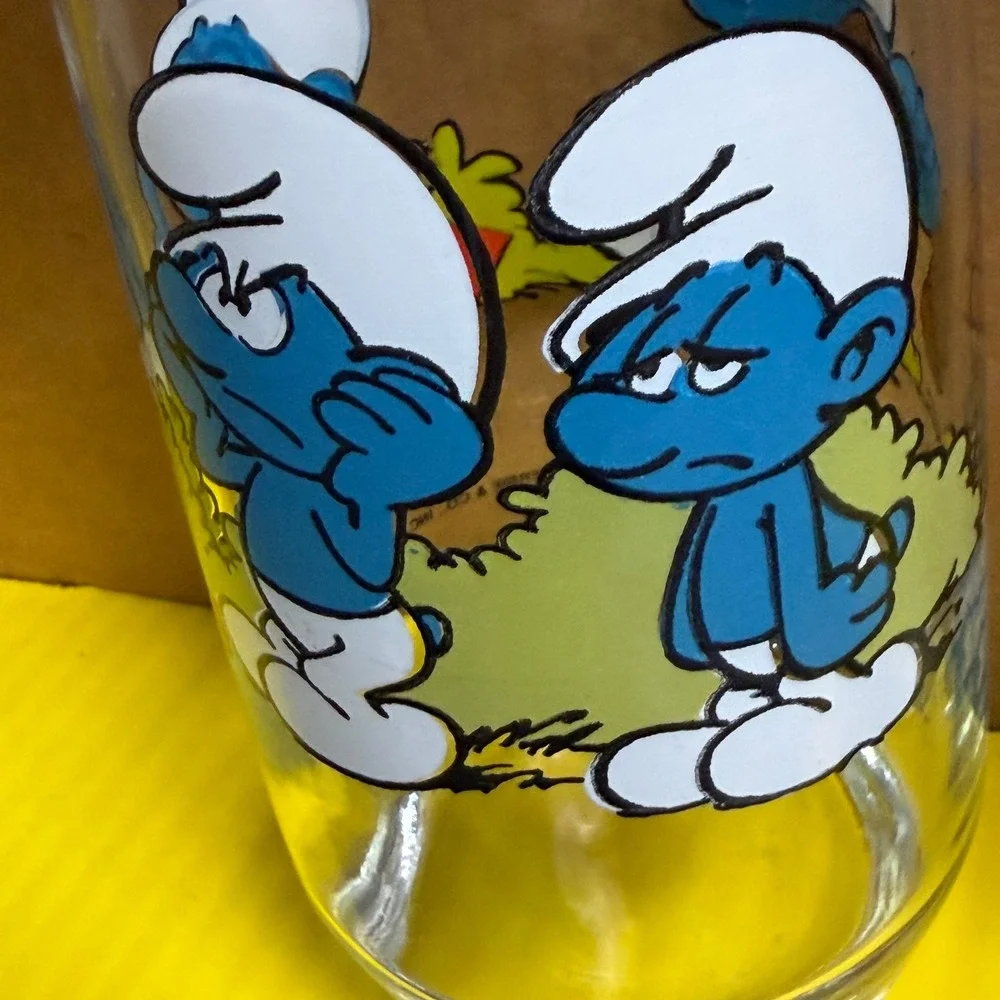 2 Vintage‎ 1982 Smurfs Glasses w/ Gargamel Azrael Wallace Berrie Peyo Collector